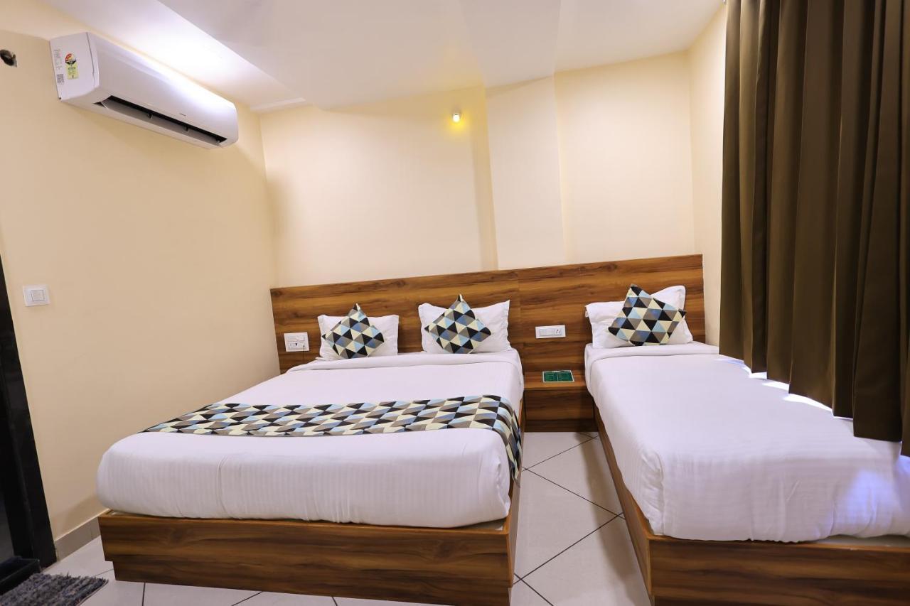 Maruti Group Of Hotels - Shri Naman Натхдвара Экстерьер фото